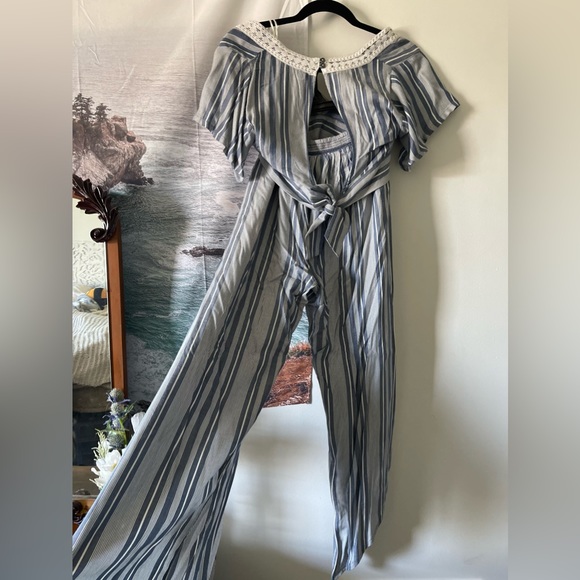 Roxy two piece summer outfit or cover up - Picture 4 of 5